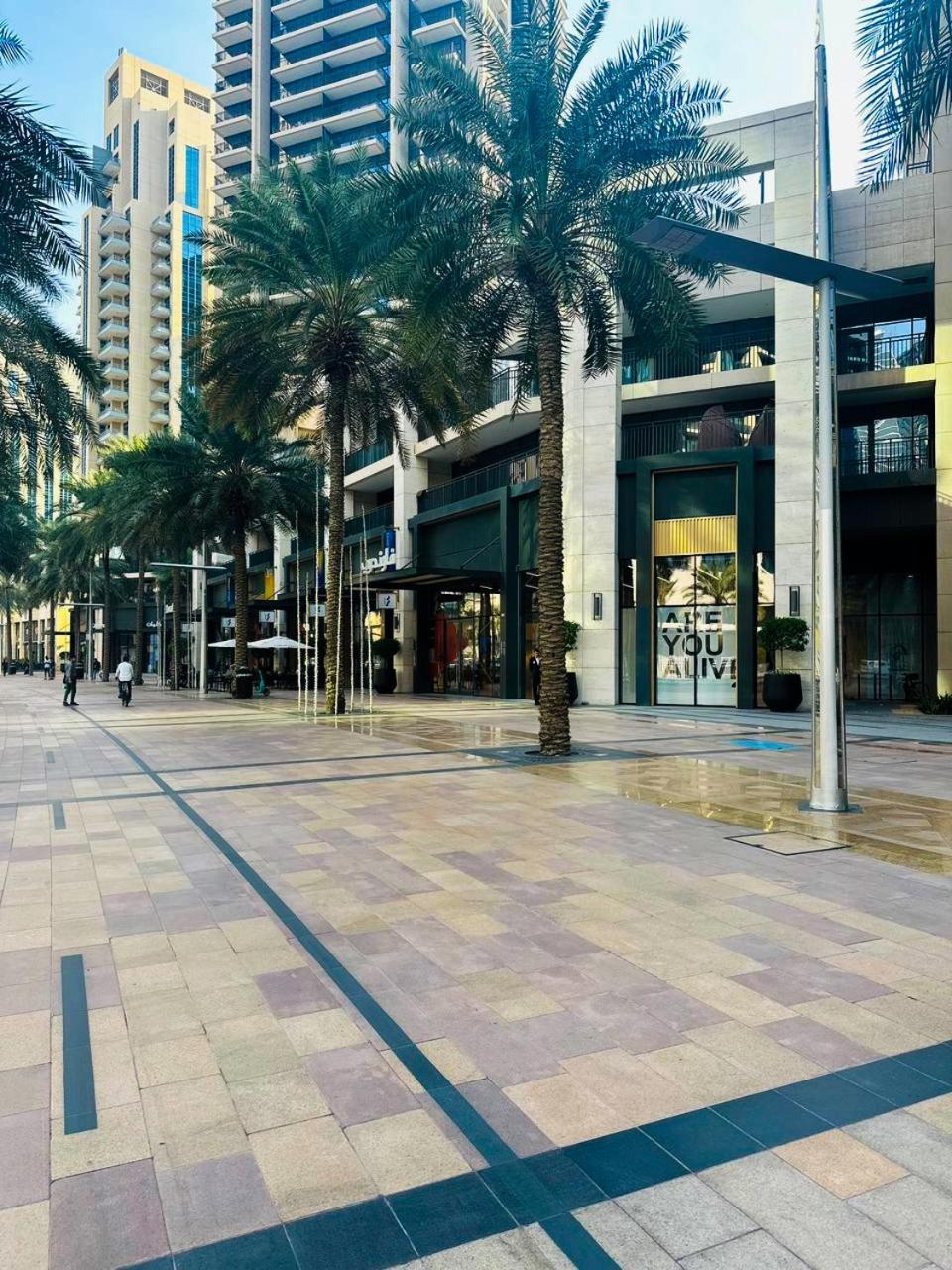 Beautiful 2br In The Heart Of Blvd Apartment Dubai