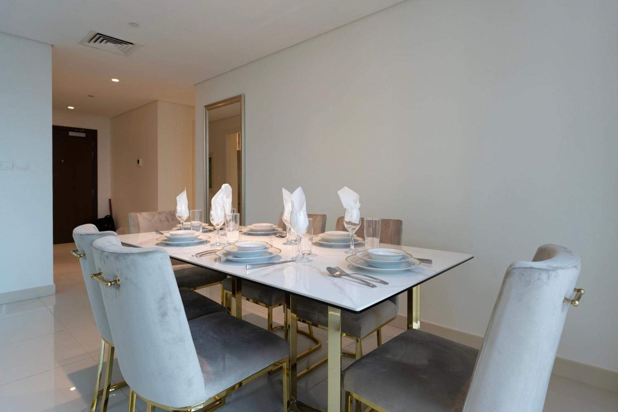Beautiful 2br In The Heart Of Blvd Apartment