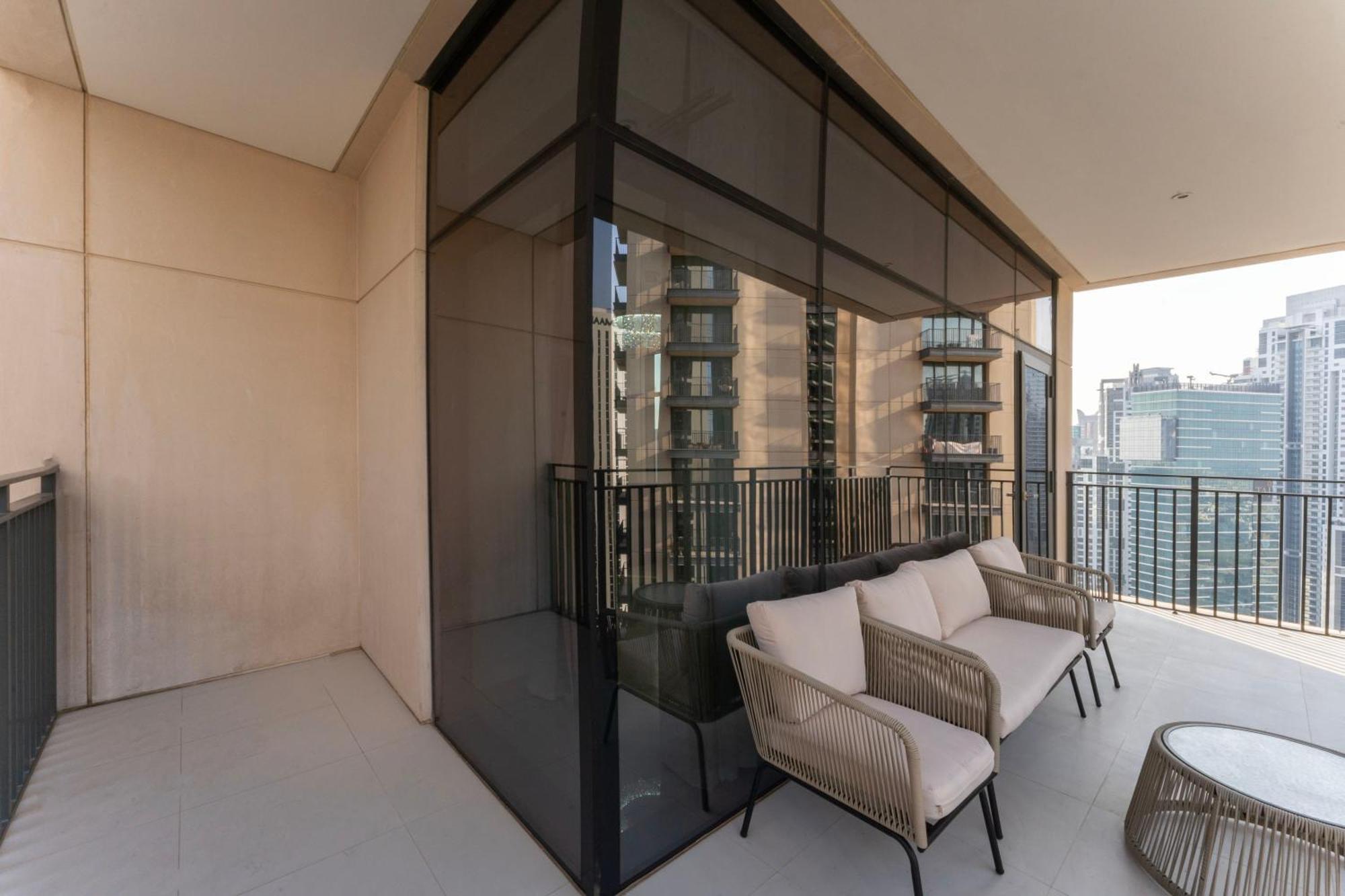 Apartment Beautiful 2br In The Heart Of Blvd Dubai