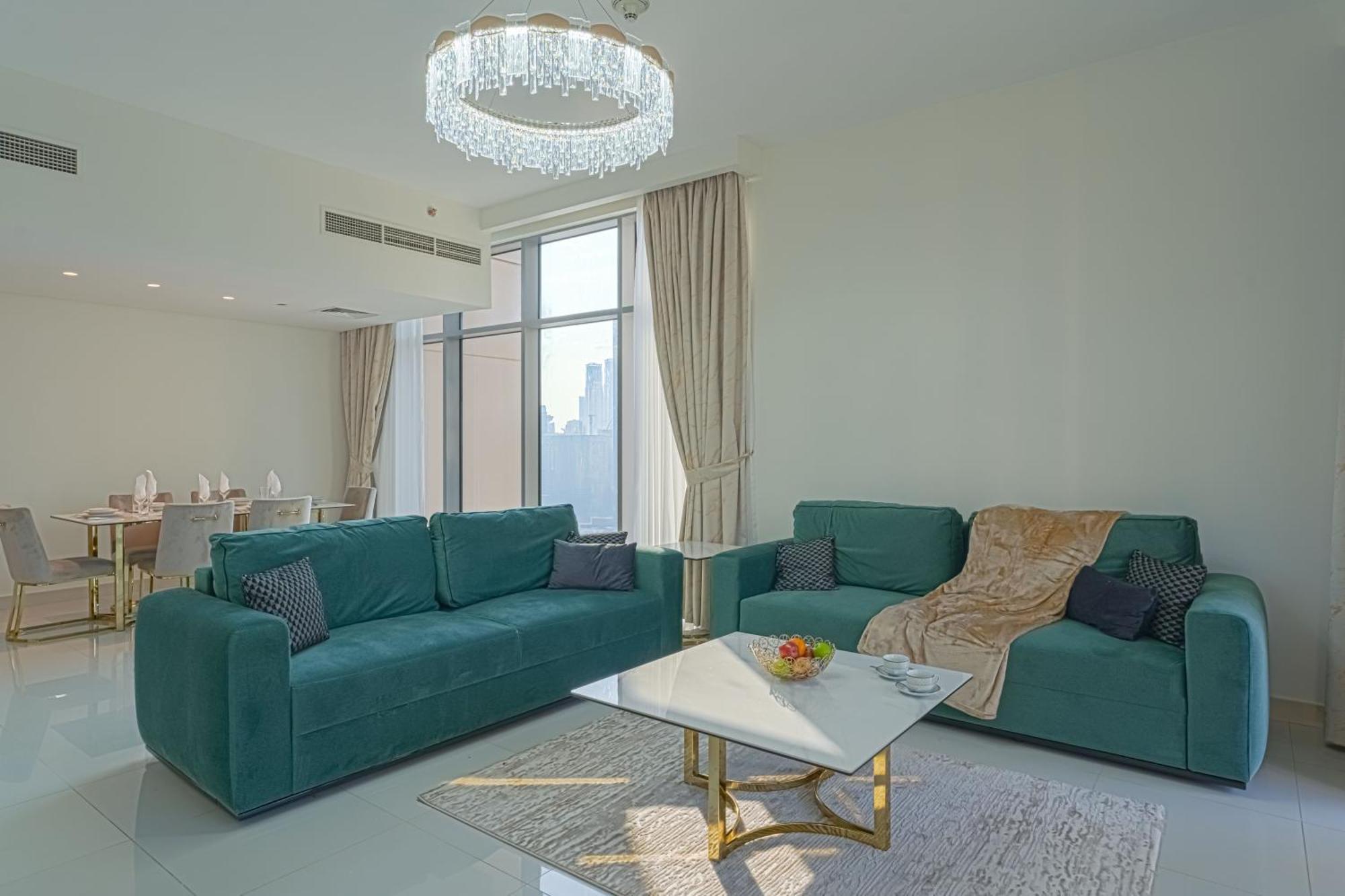 Beautiful 2br In The Heart Of Blvd Apartment *
